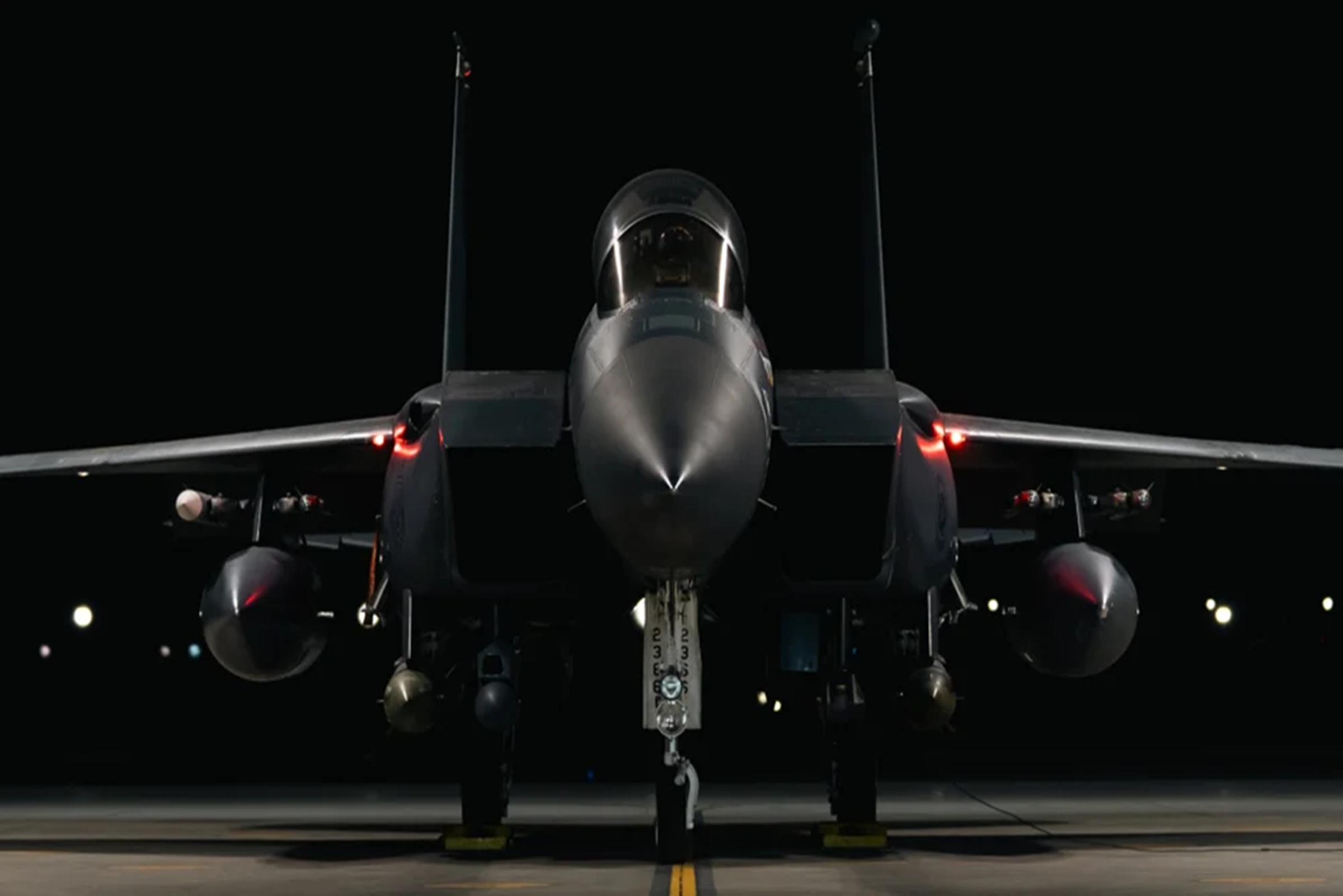 EUA realiza ataques áereos em "larga escala" na Síria