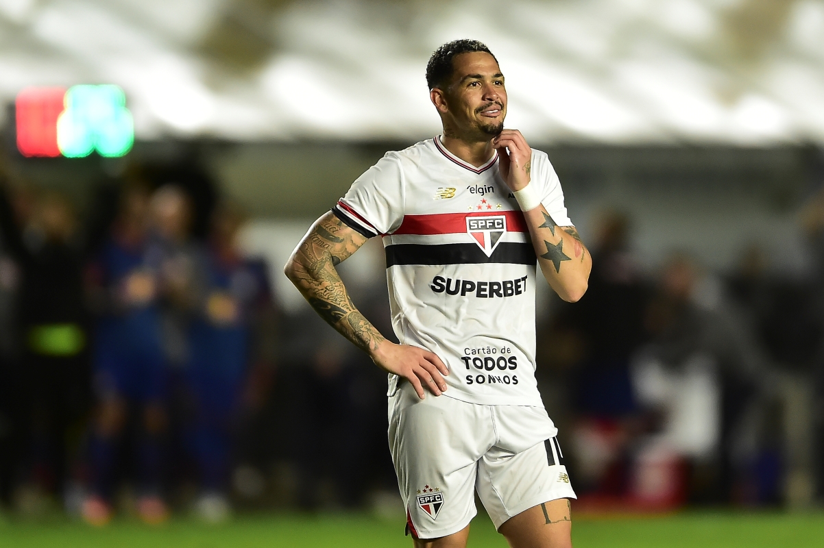 Luciano, do São Paulo, liga alerta: "Este ano vai ser mais difícil"