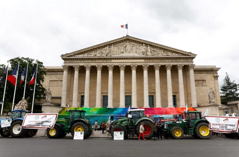 Agricultores franceses realizam novo protesto em Paris para tentar impedir acordo com Mercosul