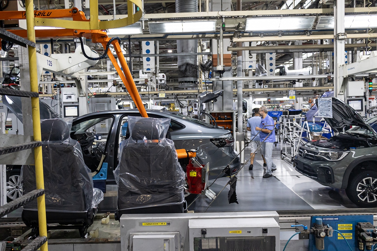 Com China e tarifaço, Volkswagen tem queda nas entregas em 2025