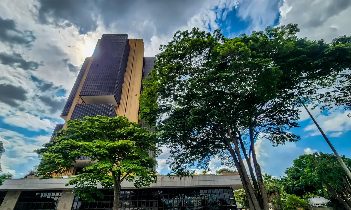 Banco Central desiste de recurso contra inspeção do TCU no caso Master