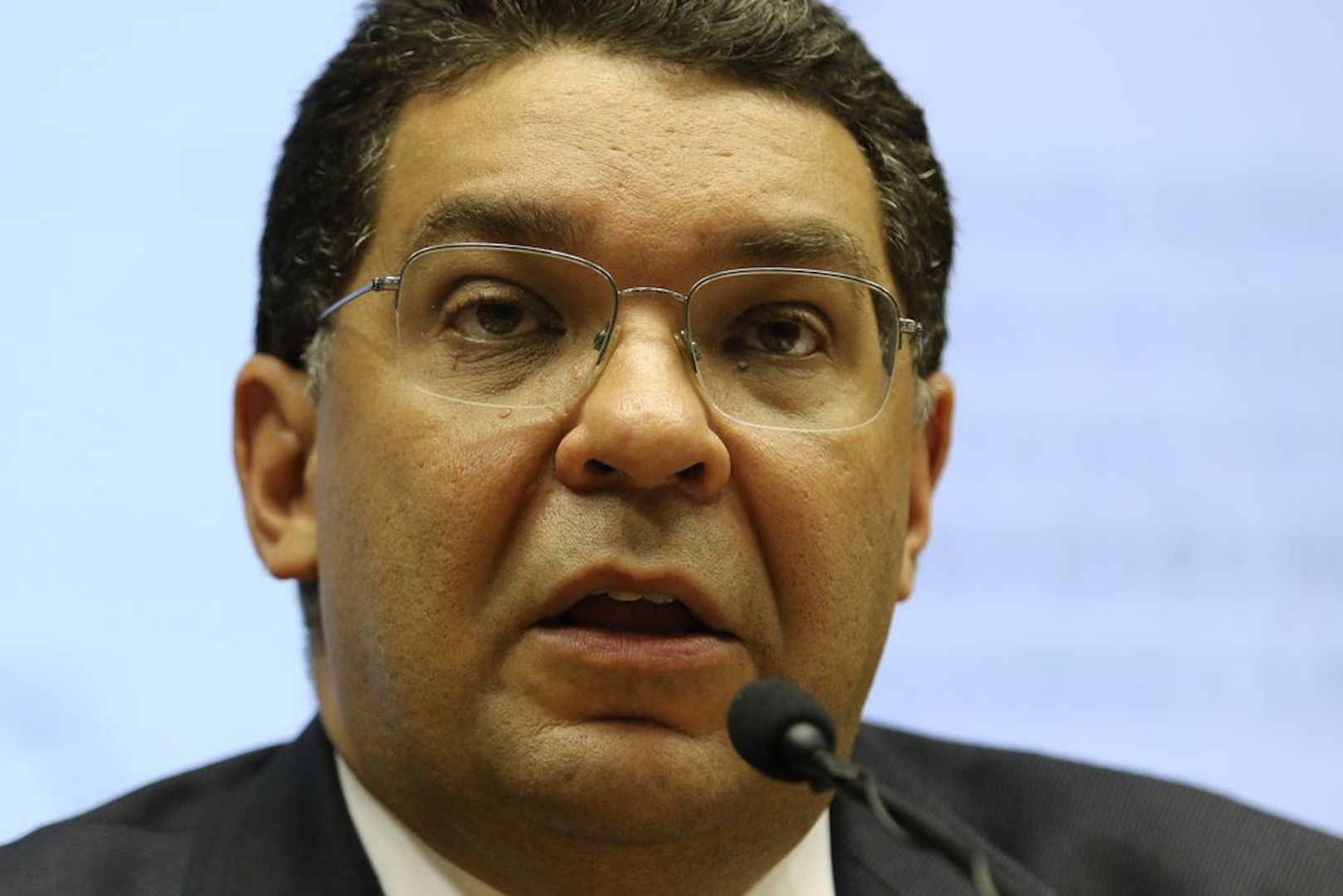 Candidatos precisam discutir de cortes de gastos, diz Mansueto