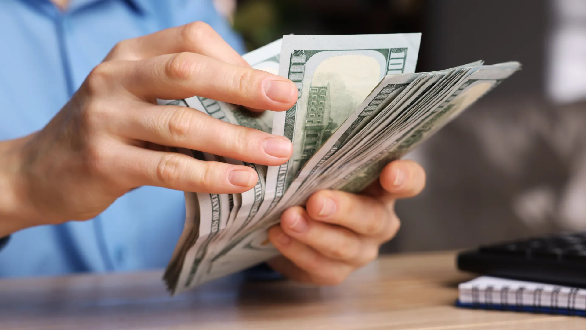 Dólar no fim de 2026 continua em R$ 5,50, projeta Focus