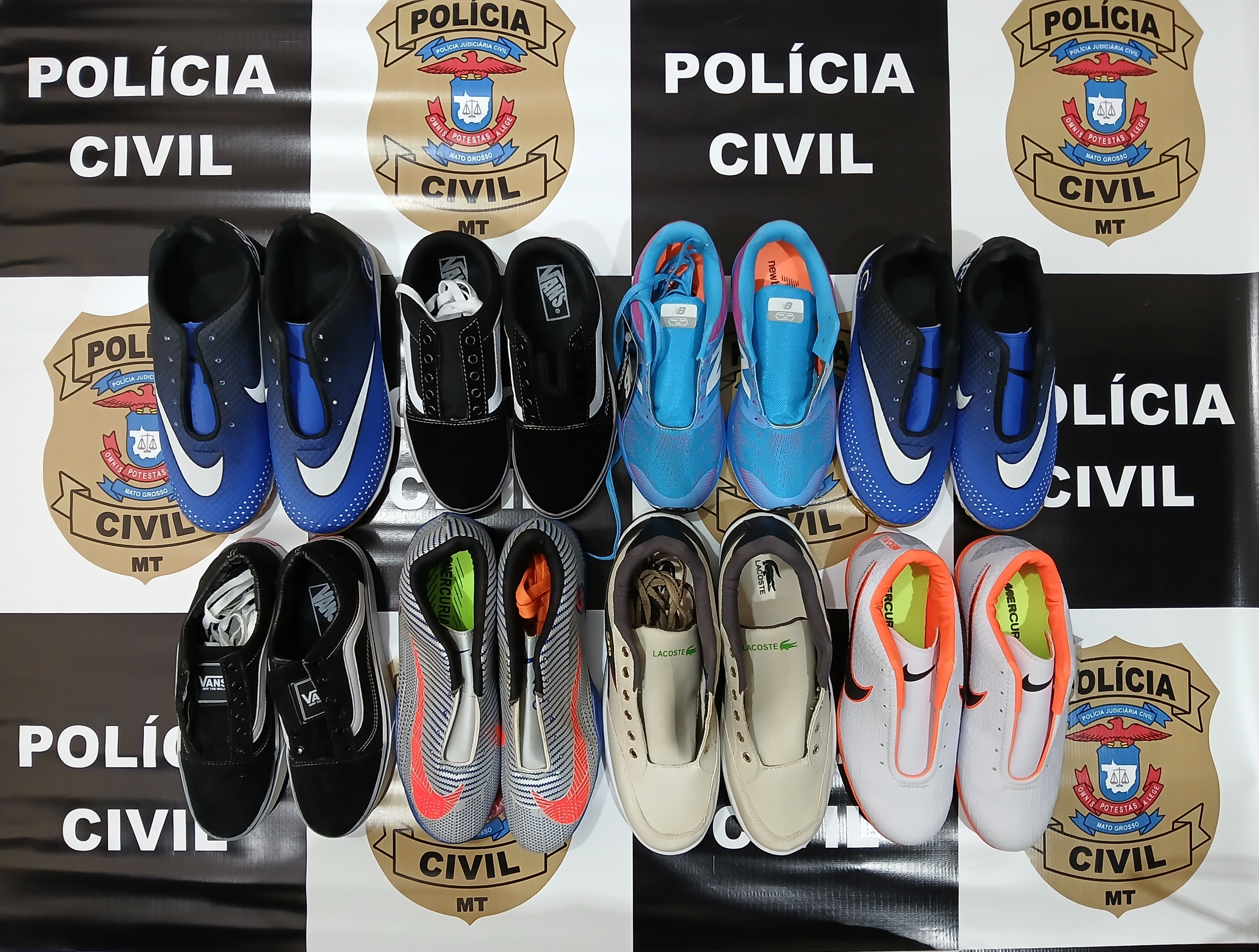 Polícia Civil doa 1500 pares de tênis apreendidos no combate à pirataria para vítimas no RS