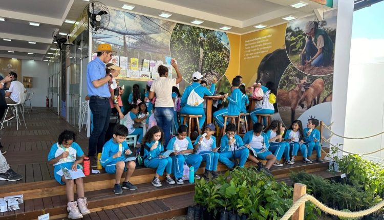 Bahia Farm Show recebe caravanas de estudantes em integração com o agronegócio