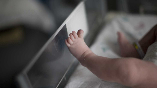 Pai reencontra bebê roubada em hospital de Uberlândia: "Alívio"