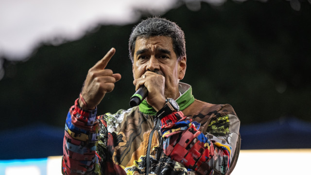 'Sou a garantia de paz e estabilidade', diz Maduro em pronunciamento na TV