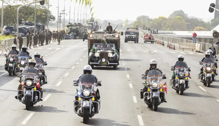 7 de Setembro: Desfile celebra Democracia e Independência em Brasília