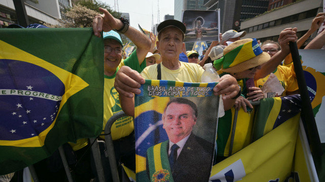 Mobilização para ato com Bolsonaro na Paulista tem cartazes contra STF e Moraes