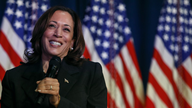 Apoiadores de Trump espalham teoria da conspiração sobre escuta em brincos de Kamala