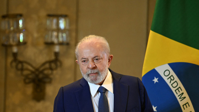 Lula chama de 'imbecis' apoiadores de privatização da Petrobras