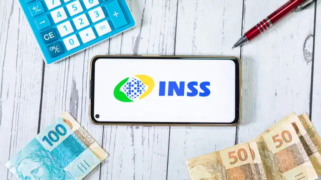 Autônomo é obrigado a contribuir com o INSS, mas pode escolher plano