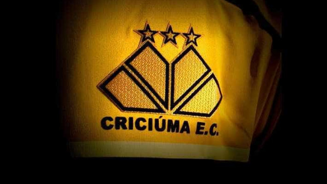 Criciúma se torna clube com mais sócios-torcedores presentes em seu estádio