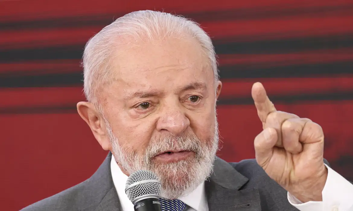 Lula assina MP que prevê apoio financeiro a produtores rurais gaúchos