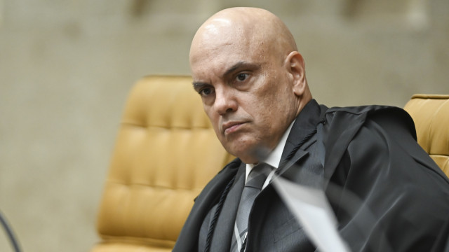 Moraes barra tentativa de candidatos de arrastar eleição para inquérito das milícias digitais