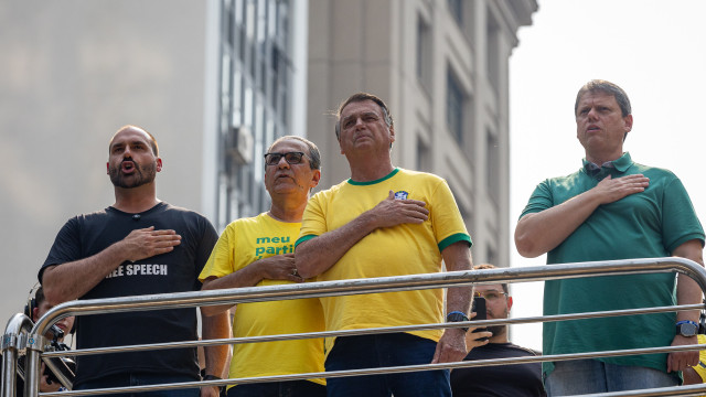 Bolsonaro diz que direita se elegeu na sua sombra e que Tarcísio é 'líder maior' só em SP