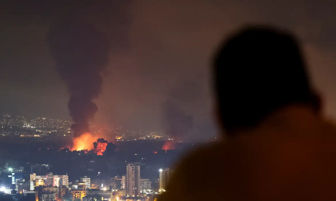 Líbano: ataque aéreo israelense deixa 11 mortes no centro de Beirute