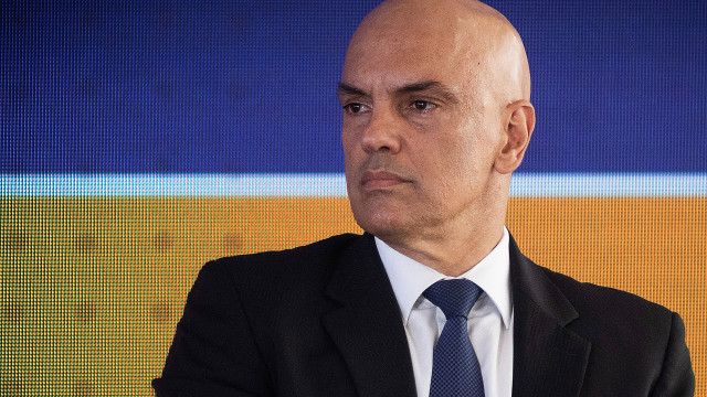 Alexandre de Moraes vai a show de Caetano e Bethânia em SP e ouve coro de 'sem anistia'