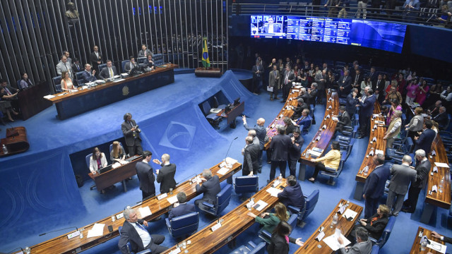 Senado aprova penas mais severas para desvio de verbas da saúde e da educação