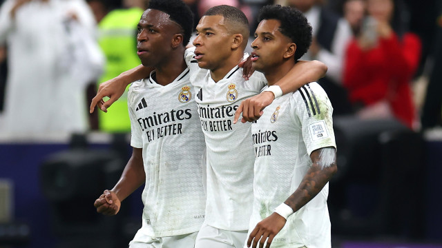 Trio goleador resolve e Real Madrid 'manda' na Europa e no mundo