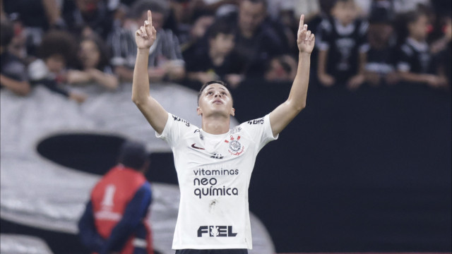 Matheus Araújo se despede do Corinthians rumo ao Ceará: 'Levo comigo gratidão e orgulho'