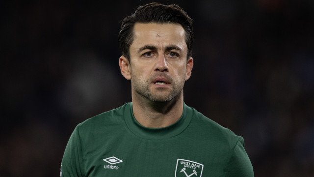 Goleiro do West Ham está 'consciente' após sofrer choque de cabeça no Campeonato Inglês