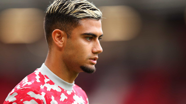 Palmeiras pode oferecer jogadores ao Fulham para ter Andreas Pereira, diz jornal britânico