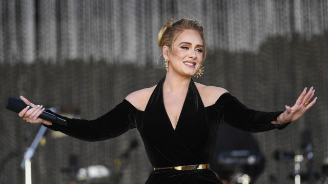 Defesa de Adele pede caução de US$ 1 milhão por prejuízo em processo de plágio