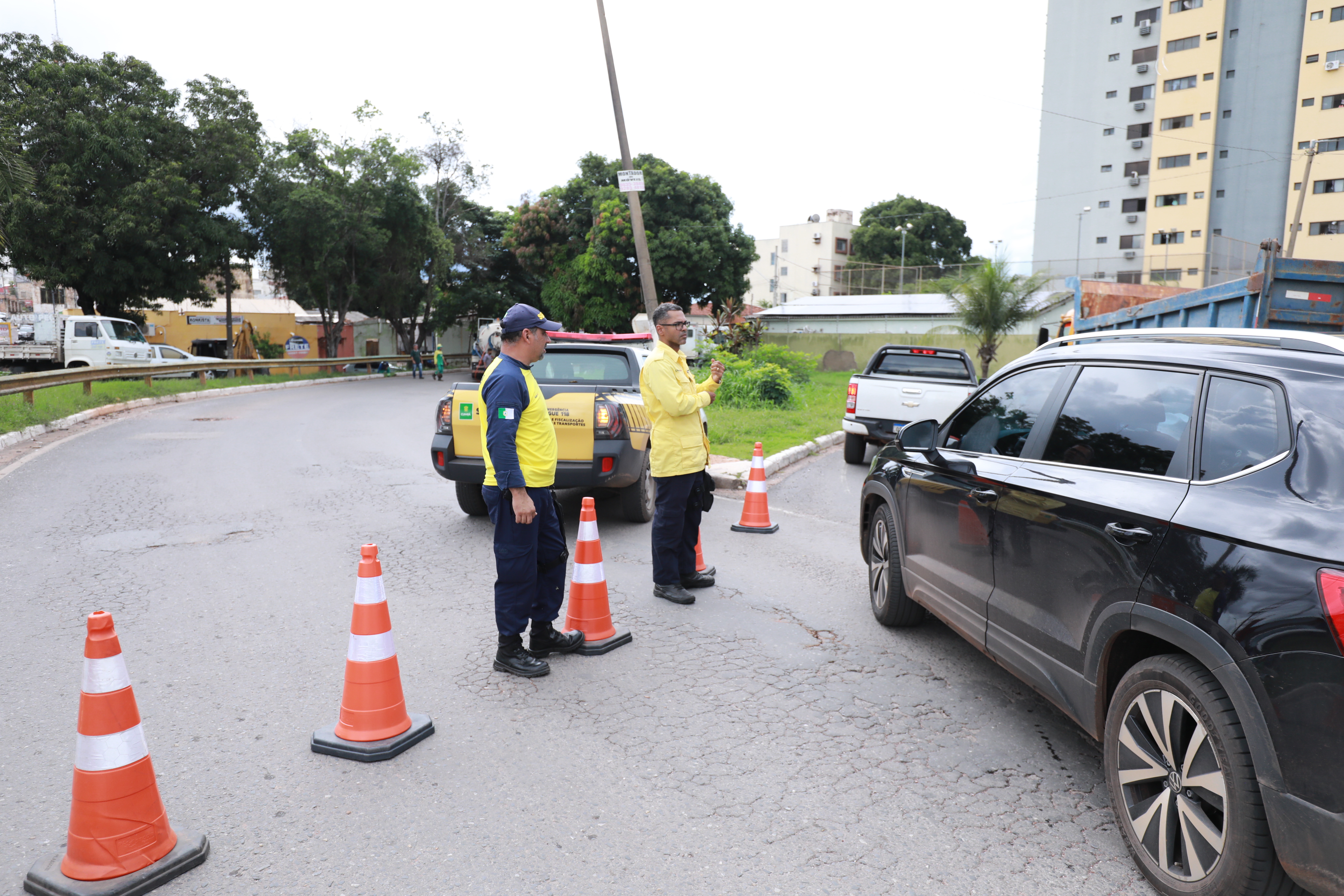 Semob faz nova interdição na Av. Miguel Sutil para obras no Complexo Viário Leblon