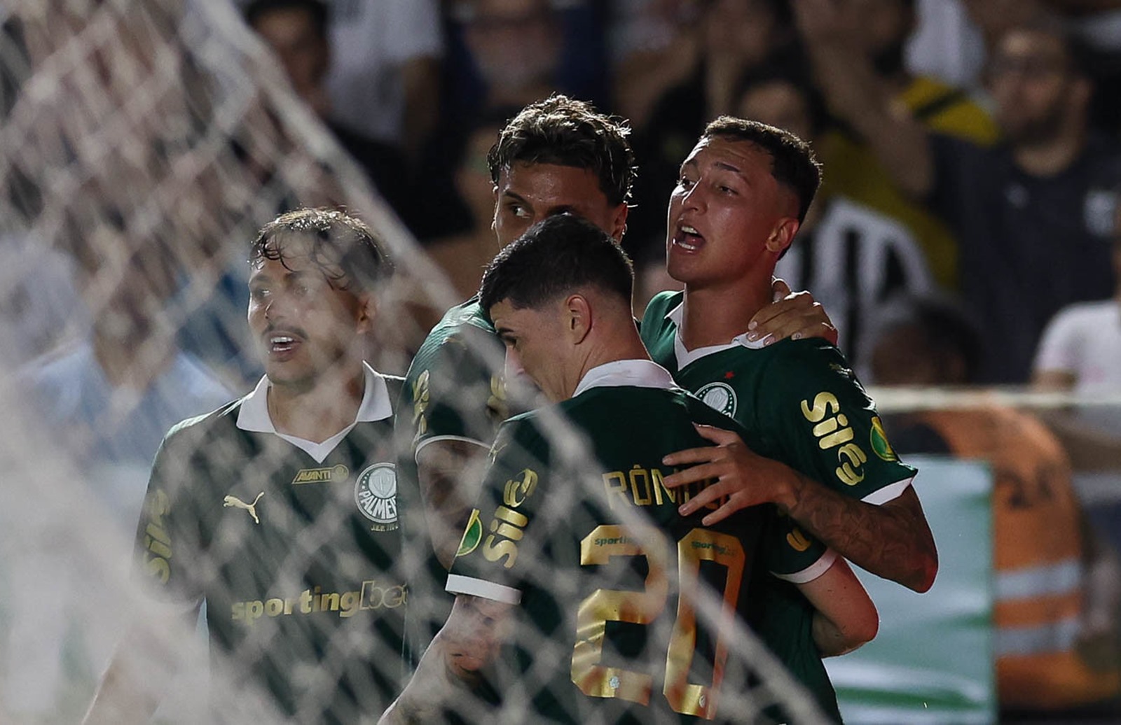 Palmeiras tem clássico contra o Corinthians antes de duelo em Brasília