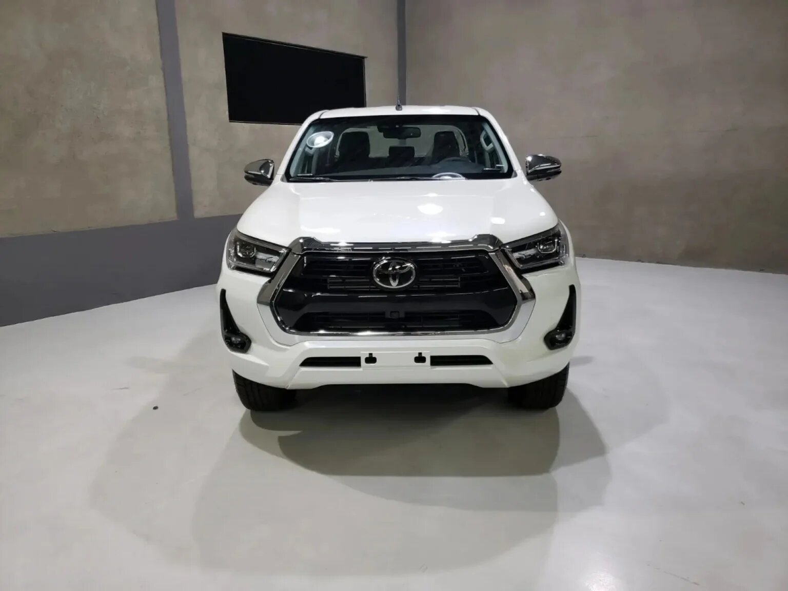 Produtor rural tem desconto de R$ 55.096 na compra da Toyota Hilux; veja