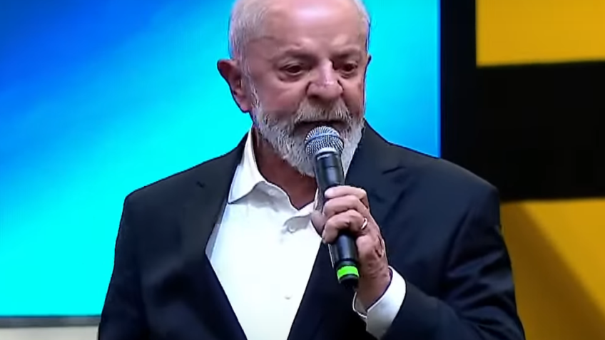 Lula cobra "respeito" de Trump e diz não ter "medo de cara feia"