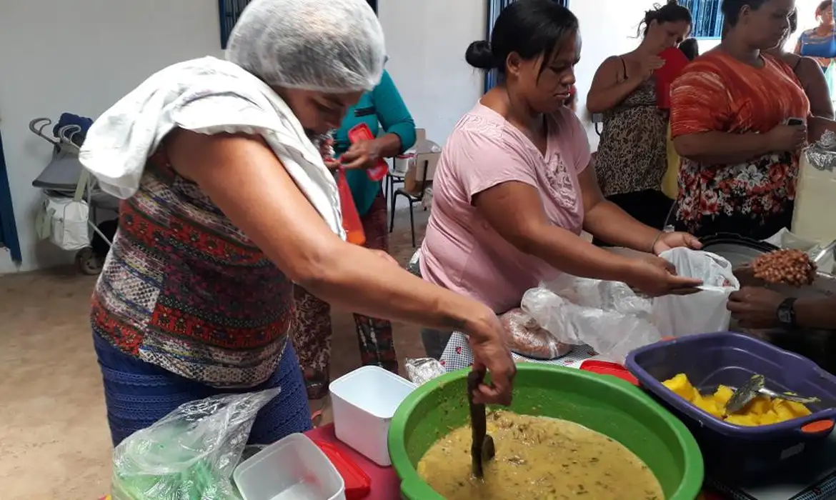 BH, DF e Curitiba ganham Selo Betinho por ações contra a fome