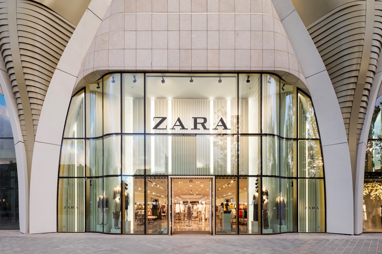 Fundador da Zara recebe dividendo de 3 bi de euros da Inditex