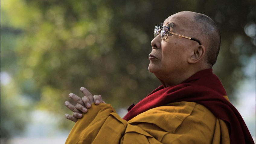 Dalai-lama anuncia que seu sucessor nascerá fora da China