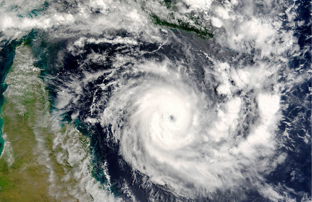 Inmet emite alerta amarelo de chuvas fortes com ventos de 60 km/h; veja onde