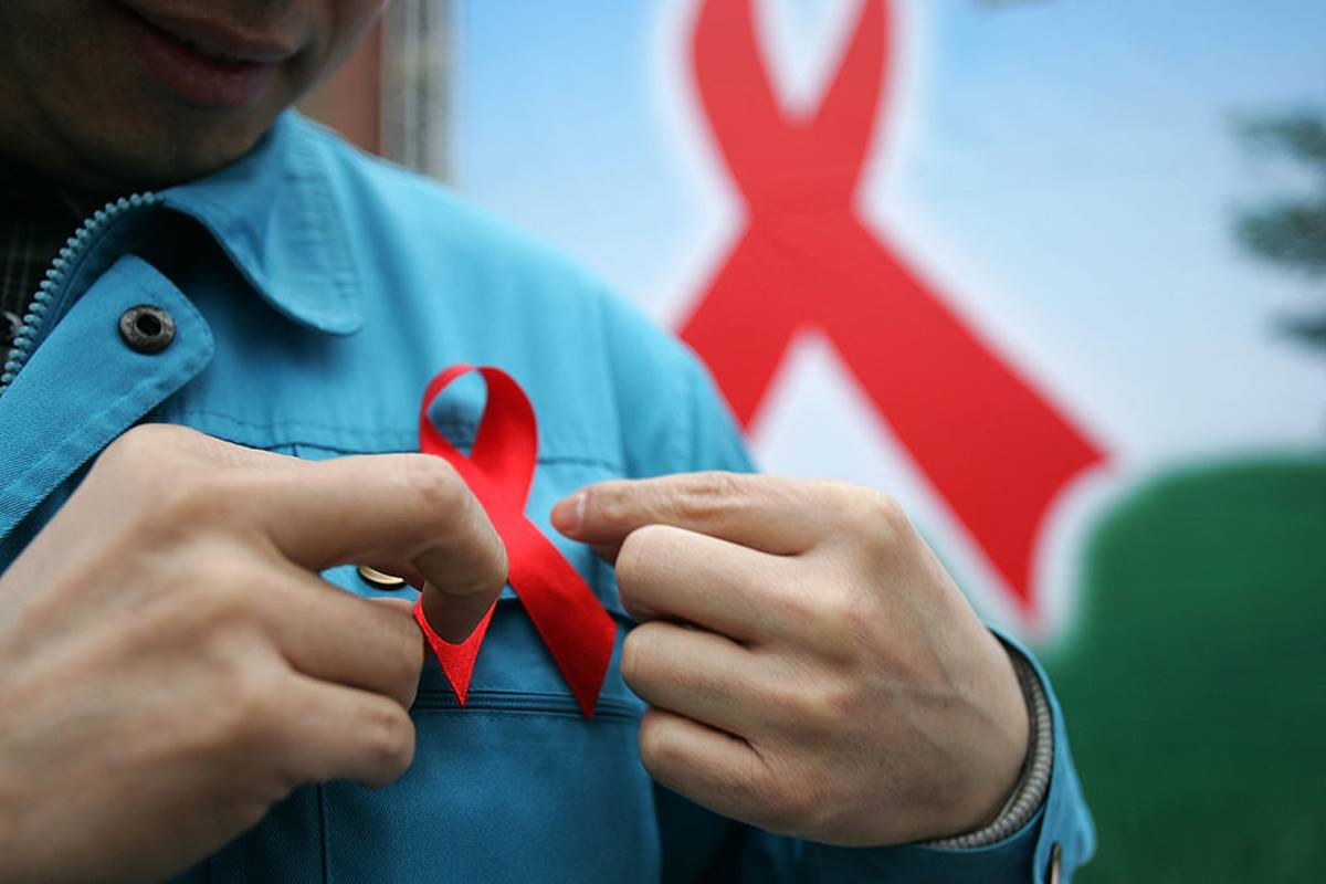 Estudos avançam na busca pela cura do HIV: “Sem remédios há um ano”