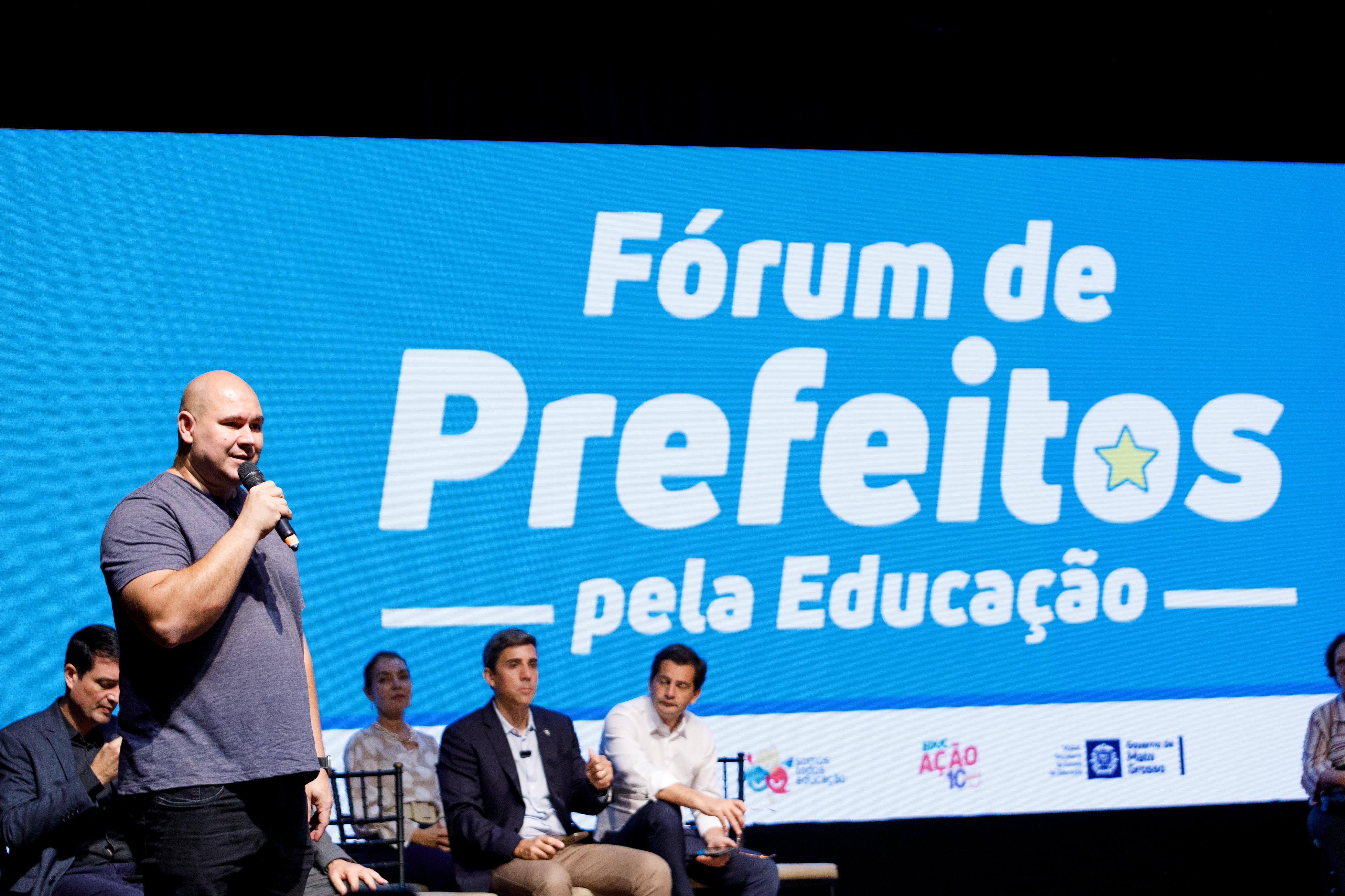 Cuiabá reforça ações integradas com Estado no 1º Fórum de Prefeitos pela Educação