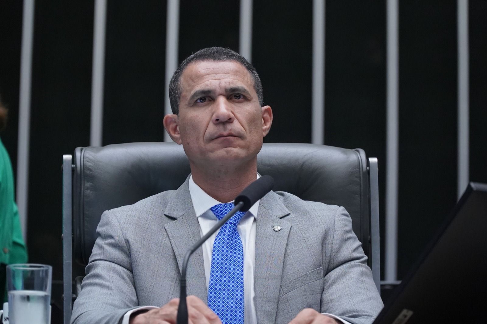 CCJ da Câmara aprova projeto do deputado Coronel Assis que endurece prisão de líderes de facções e milicianos