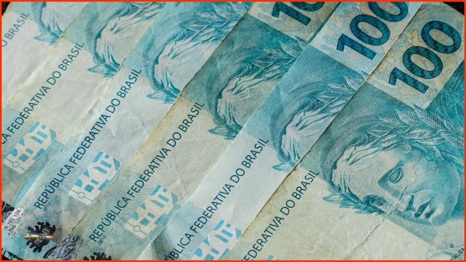 Dívida federal sobe 0,97% em setembro e chega a R$ 9,383 tri Dívida federal sobe 0,97% em setembro e chega a R$ 9,383 tri